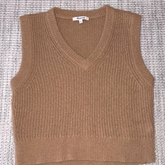 Madewell Sweaters - Madewell V-Neck Tan Sweater Vest